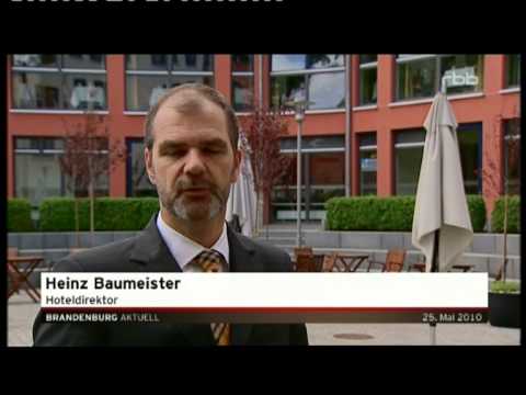 Prozeßauftakt Voigt gegen Hotel Esplanade Bad Saarow