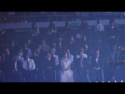 워너원,아이유(IU),아이즈원,뉴이스트 Reaction To 트와이스 (TWICE) Full Ver.@181128 AAA[ 4k Fancam/직캠]