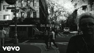 Eva Dahlgren - Hela världen står i blom