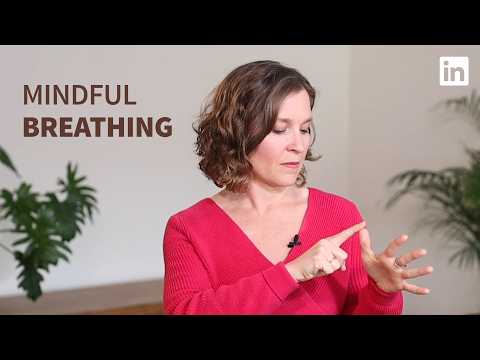 不是只有維持生命！正確的「呼吸」還能讓你身心靈健康！ (Self-Care Tip - Track your breath to stay calm)