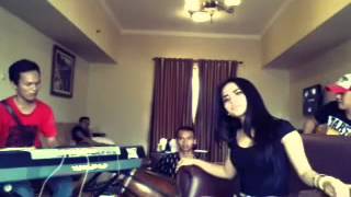 Download lagu DA AKU MAH APA ATUH - Kiki Syarah mp3