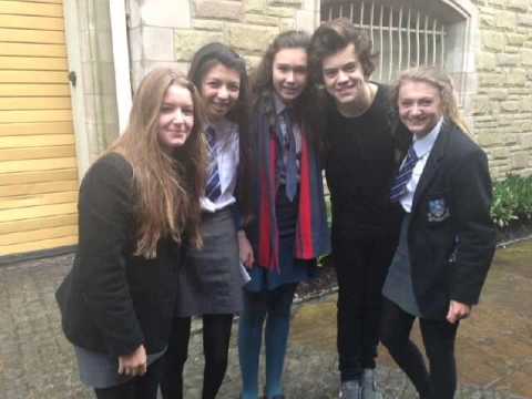 Harry Styles with fans 07.03.2013
