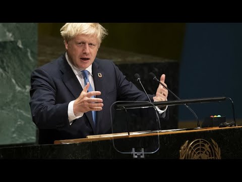 هل تنقذ روح الاستعراض والإثارة بوريس جونسون من الدعوات إلى استقالته؟