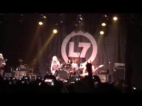 Monster - L7 live in São Paulo - 02/12/2018