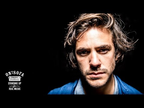 Jack Savoretti - Nobody Cept' You (Bob Dylan Cover) - Cosmopolitan Quartet Sessions Ont Sofa