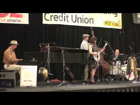 International Sextet  "Blue Clarinet Stomp"