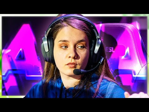 ANa - Stream Highlights (#1 FEMALE PRO PLAYER) | CSGO