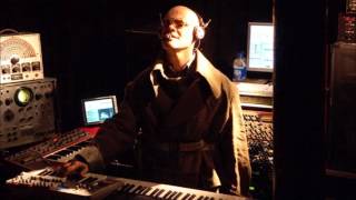 Thomas Dolby - Flat Earth Lecture / White City [Live 1984]