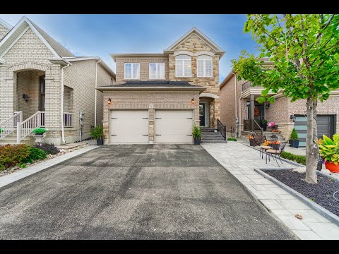 36 Crestlawn Gate, Woodbridge Home for Sale - Real Estate Properties for Sale
