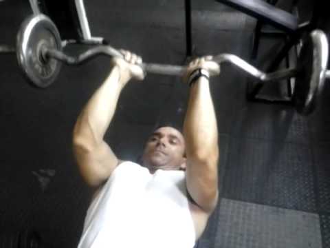 treino da academia aliança testa triceps