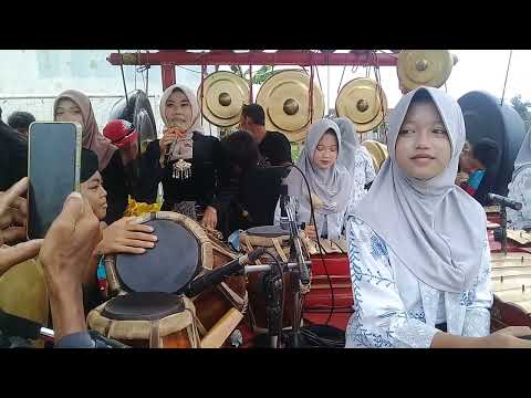 Seni budaya banyumas (Ebeg)