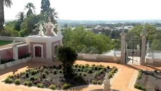 preview picture of video 'Palacio de Estói im Bezirk Faro. Der ehemalige Rokoko Palast beherbergt seit 2009 eine Pousada'