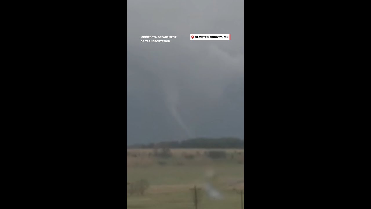 Tornadoes tear through central US