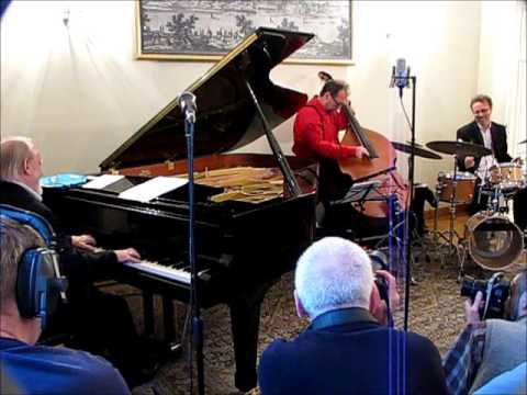 "Nadzieja smutnego serca" - Nahorny Trio live - Mokotów Jazz Fest 2013