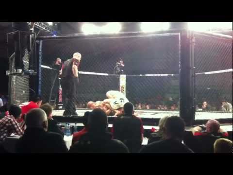 Dean Lister Vs Rodney MMA Belfast Rd 3
