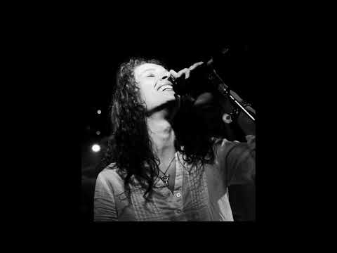 Volám Světlem   Mon Akirah, 2022 (Calling Light)