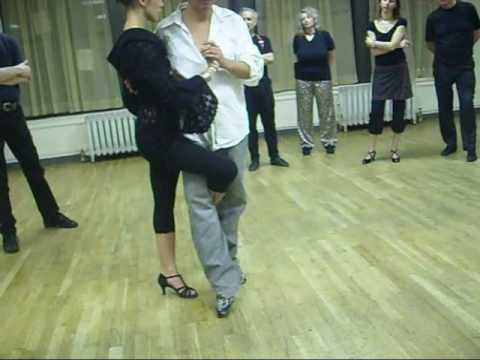  Norberto Esbrez  is  dancing  in  2009