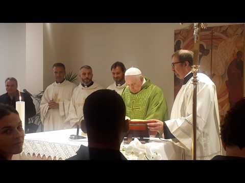 Il Papa ai «rinati»: guai a sentirsi salvati una volta per sempre Il Papa ai «rinati»: guai a sentirsi salvati una volta per sempre