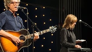 909 In Studio : The Jayhawks - 'Devil In Her Eyes' | The Bridge