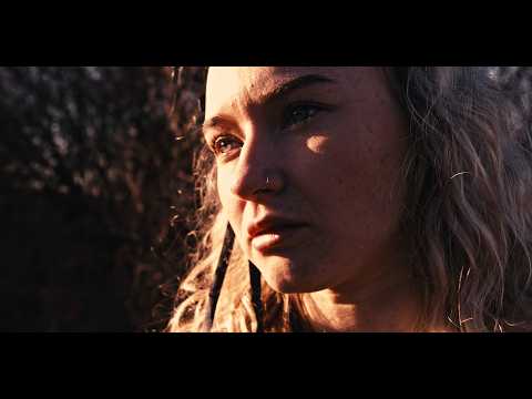 Tráiler de Fallowfield (2025)
