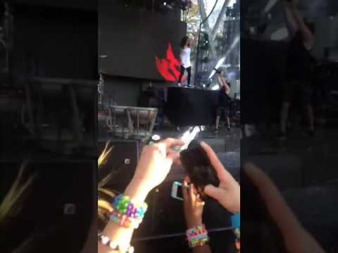 Nicky Romero feat. Krewella - Legacy