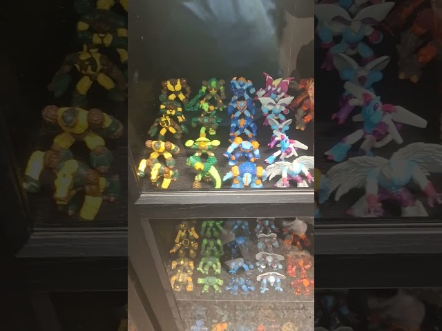 Vídeo relacionado con Gormiti - Figura de 15 cm de Scion Carter con Ataque, Gormiti de la Nueva Era, Accesorio con Función de Disparo, Texturas Metálicas y Acabados Plateados, 9 Puntos de Articulación, Famosa (GRV21200)