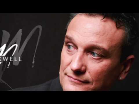 Comedy Stage Hypnotist Robert Maxwell,Clean Corporate Entertainment