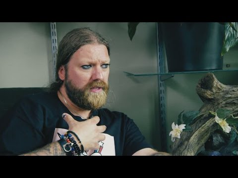 "Jag fick plocka upp honom helt blodig"  - Camping Queens (Sjuan)