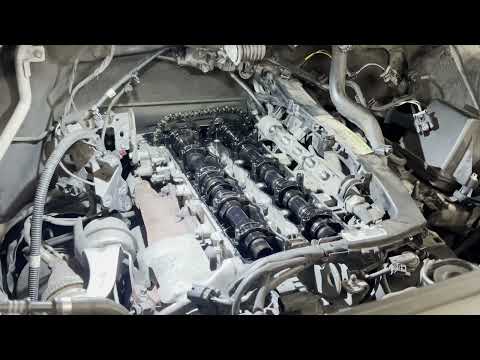 🔧 Mercedes Sprinter Engine Noise Investigation | Top End Stripping & Diagnosis ⏱️