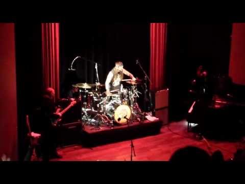 Shortclip Winery Dogs w/ Mike Portnoy 10/09/2013