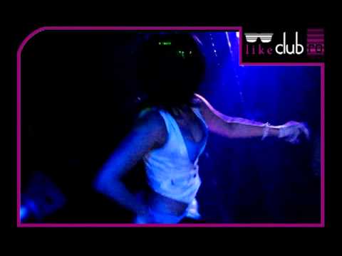 Vali Bărbulescu @ Club Stage, Buşteni (22 ianuarie 2011) by LikeClub.RO