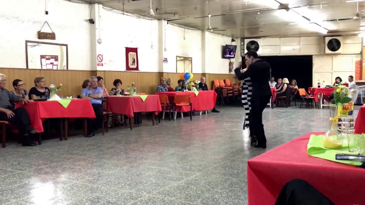 Vivian Yeh y Nicolas Marini en Milonga Urbana 2/18/2017 - Pampero