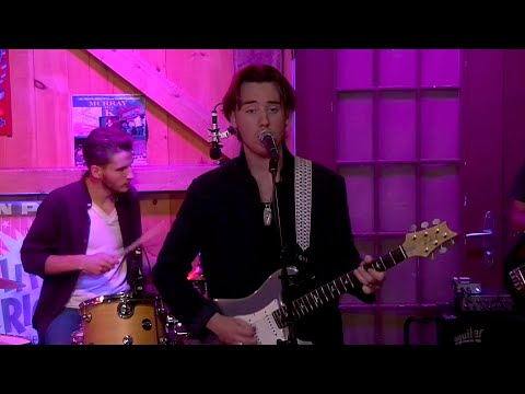 Quinn Sullivan - "You're The One" - Live from Daryl's House Club 11.12.21