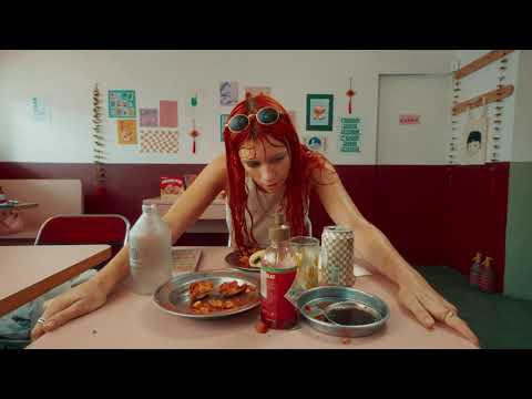 Connie Isla - Picante (Video Oficial)