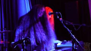 Let's Eat Grandma - Sink (live @ Berlin 9/21/16)