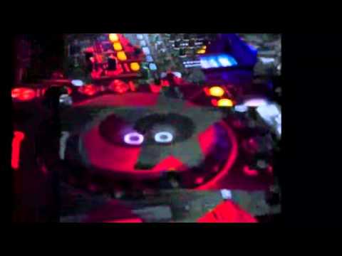 Coldplay & Hardwell vs Armin Van Buuren - Sky Full Of Stars Feels Like (Hawking Mashup)