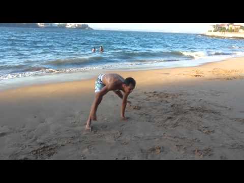Dayvison bboy Rainha Capoeira na Praia