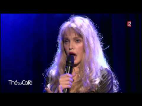 Arielle Dombasle   Cold Song & Interview Thé ou Café 14 Septembre 2013 (Partie 4)