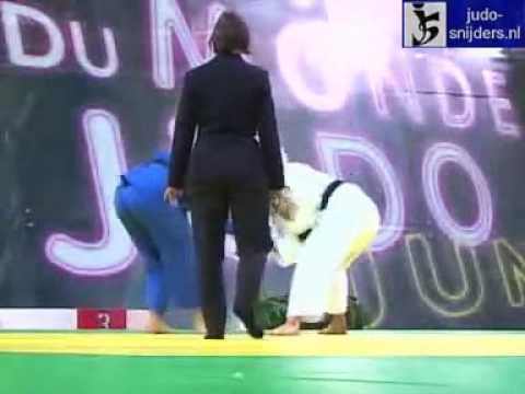 Judo 2009 Paris: Dzhurova (BUL) - Ogata (JPN) [-78kg].
