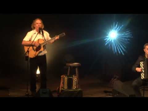 J. Nohavica , zpívá  o kometě  ve Strakonicích..2022