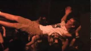 No Age play &quot;Glitter&quot; at The Smell&#39;s 14th bday