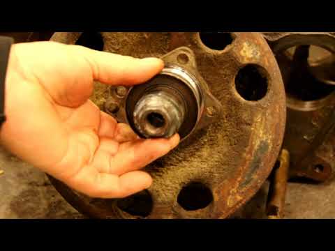 Willys Dana 18 Transfer Case Flange and Drum Removal