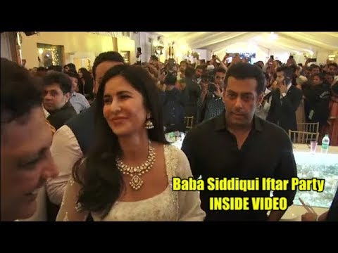  Actor Salman Khan  Katrina  Shahrukh attend Baba Siddiqui Iftar Party