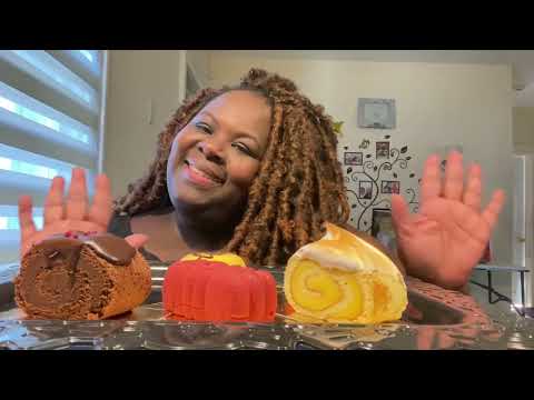 Food review Mukbang on Lilla Vanilla cake Shoppe
