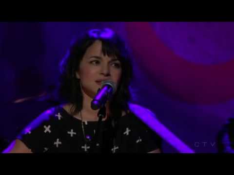 Behind That Locked Door (George Harrison) - Emotional Version by Norah Jones Live on Conan