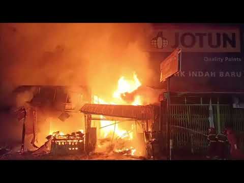 Sempat Terjebak Kebakaran, 1 Keluarga Berhasil Diselamatkan 