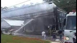 preview picture of video 'Everett Apartment Fire July 18 2010.wmv'