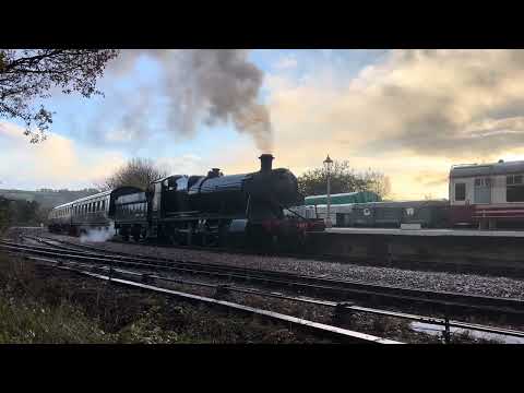 2807 departs Totnes on the South Devon Railway, November 1st, 2025