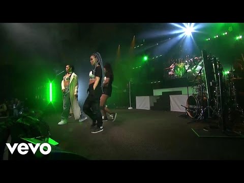 Tinashe - Party Favors (Live on the Honda Stage)