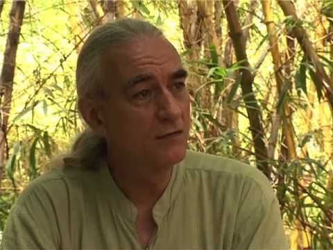 Auroville, l'Esquisse d'un Monde - Documentaire (Trailer)